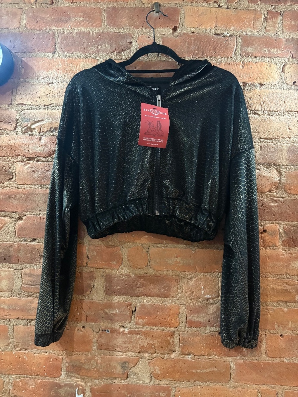 Cropped long sleeve hooded jacket